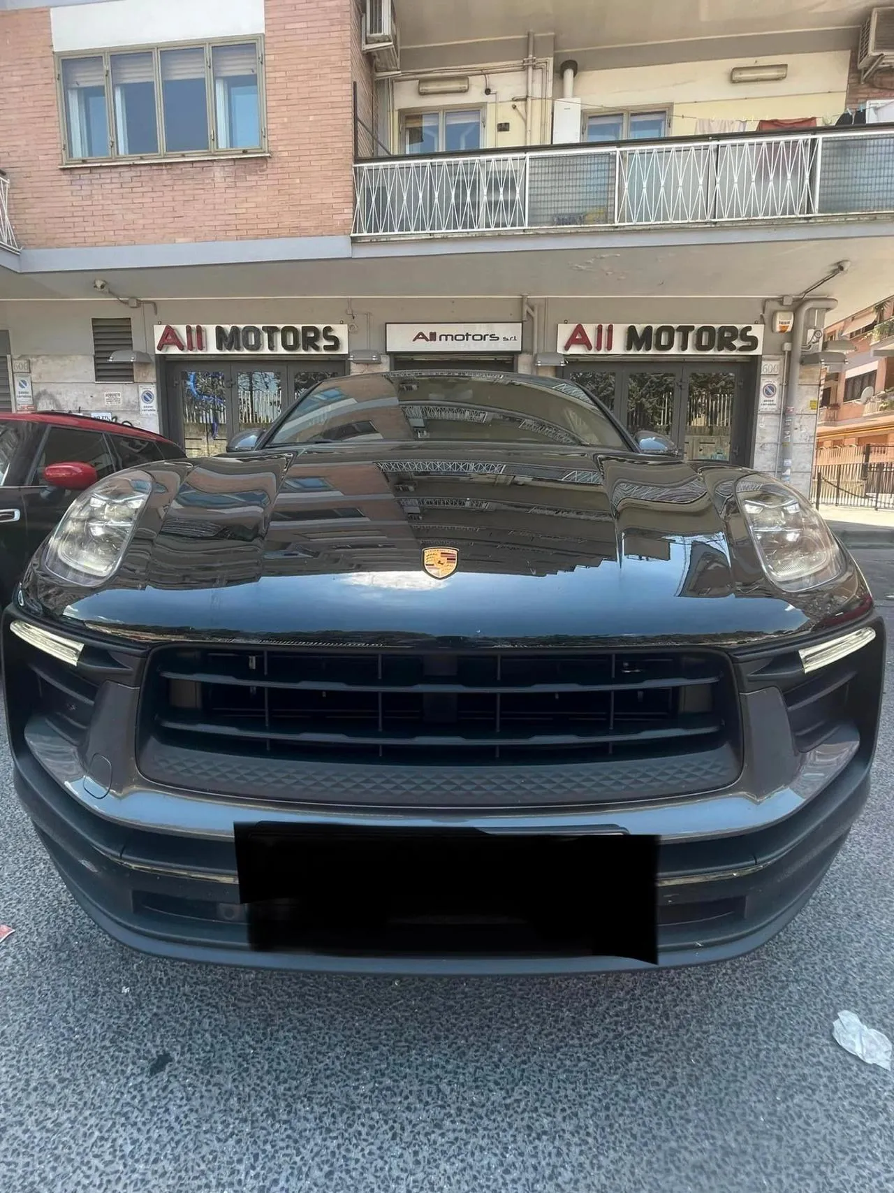 PORSCHE Macan Image 3